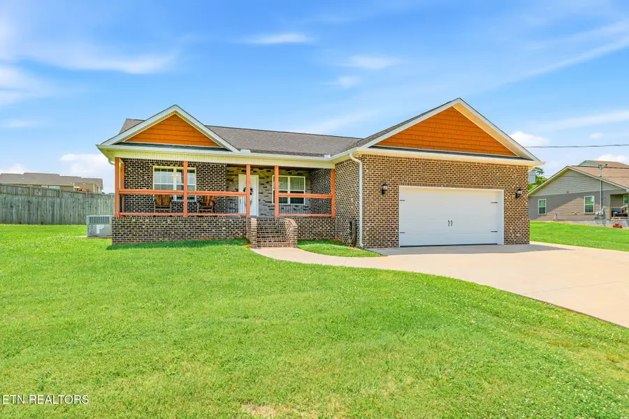 527 Low Valley Rd, Dandridge, TN 37725 - #2