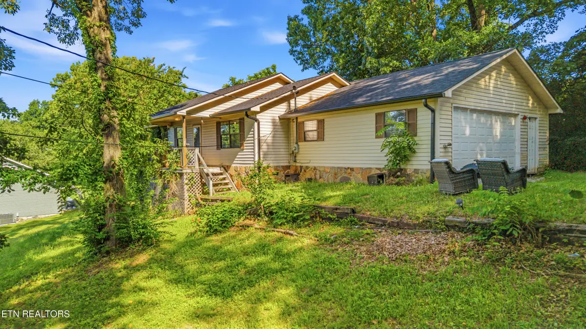 205 Booker Rd, Maynardville, TN 37807 - #1
