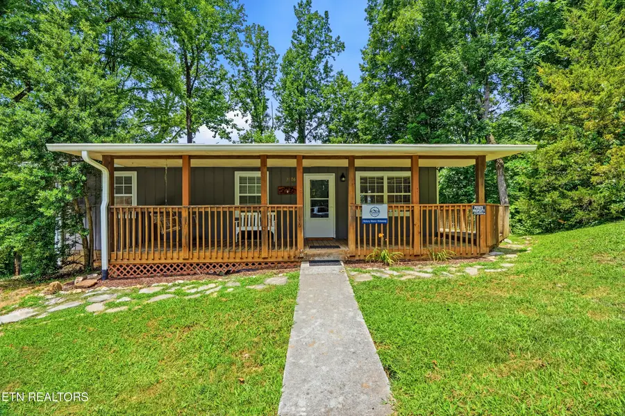 2106 Hickory Manor Rd, Sevierville, TN 37862 - #2