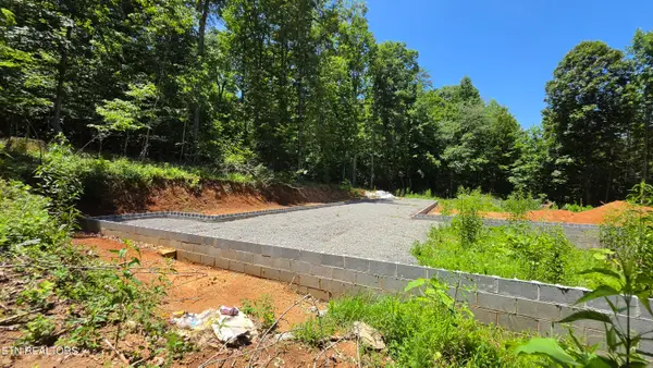 240 Haven Way, Lenoir City, TN 37771