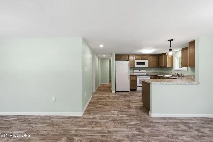 210 E Spring St, Oliver Springs, TN 37840 - #3