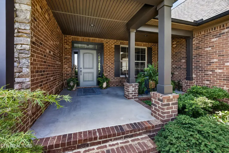 955 Cobblestone Drive, Lenoir City, TN 37772 - #2