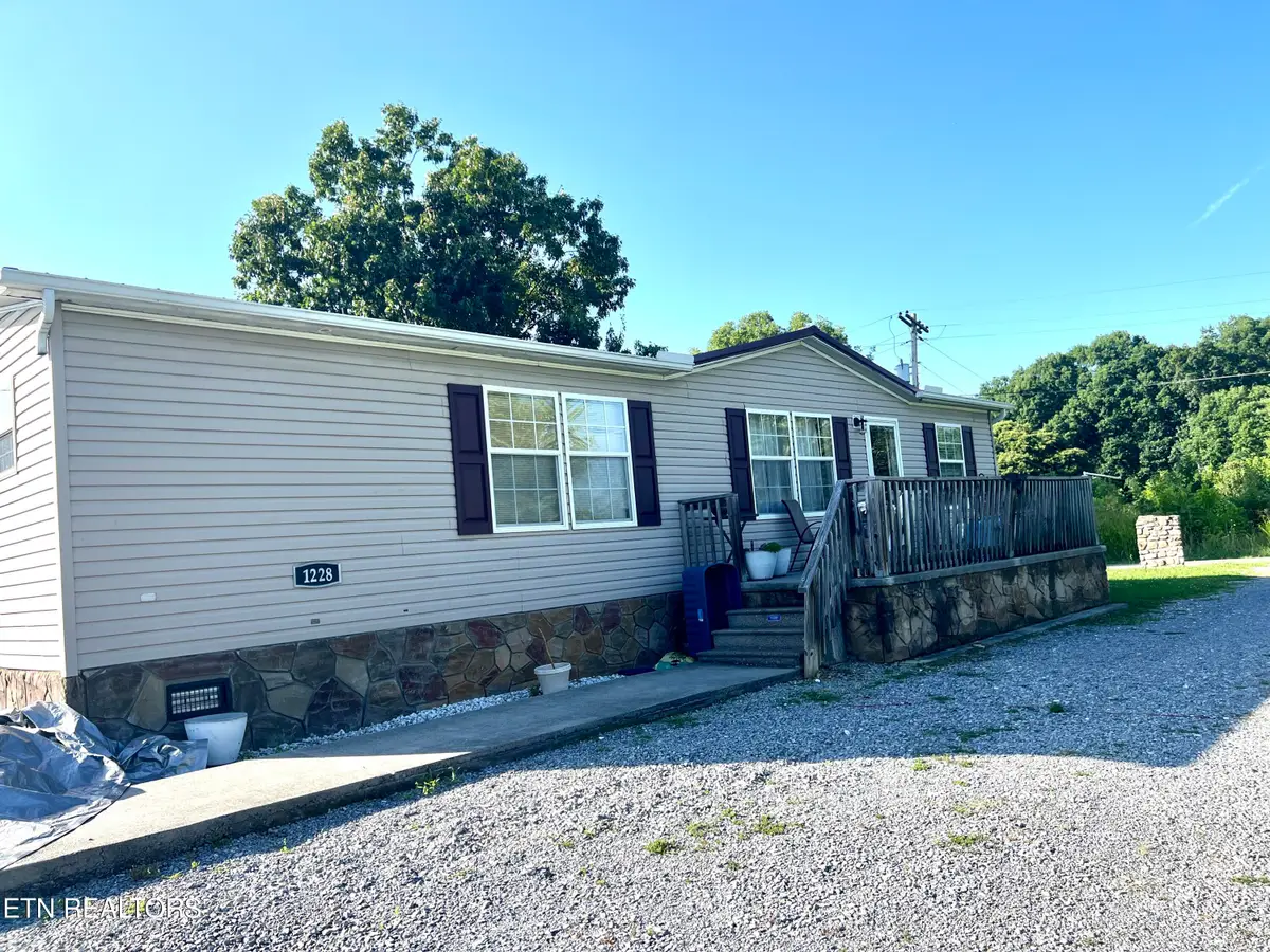 1228 Evans Valley Rd, Newport, TN 37821 - #1