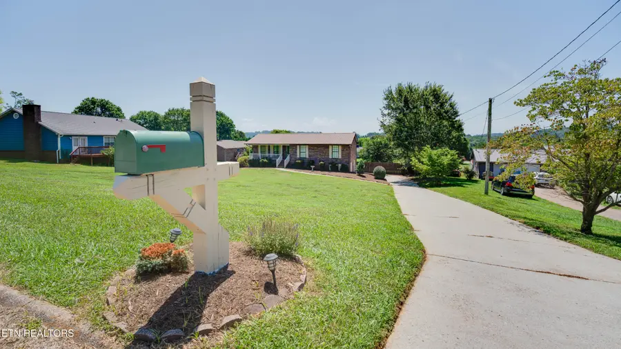 1807 Oakmont Circle, Louisville, TN 37777 - #3
