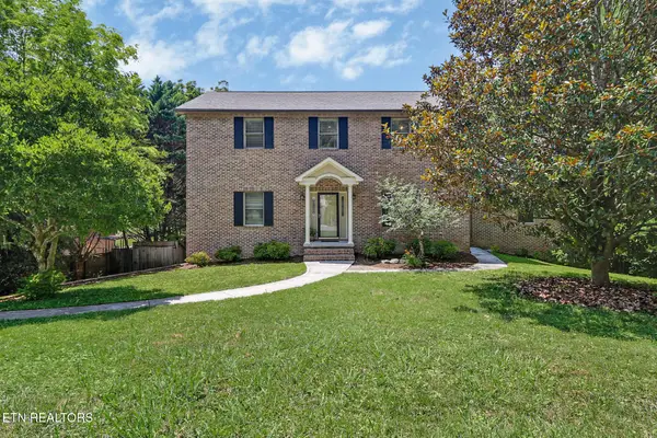 107 Chestnut Hill Rd, Oak Ridge, TN 37830