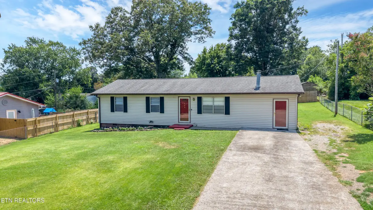 408 Ocoee Drive, Maryville, TN 37801 - #1