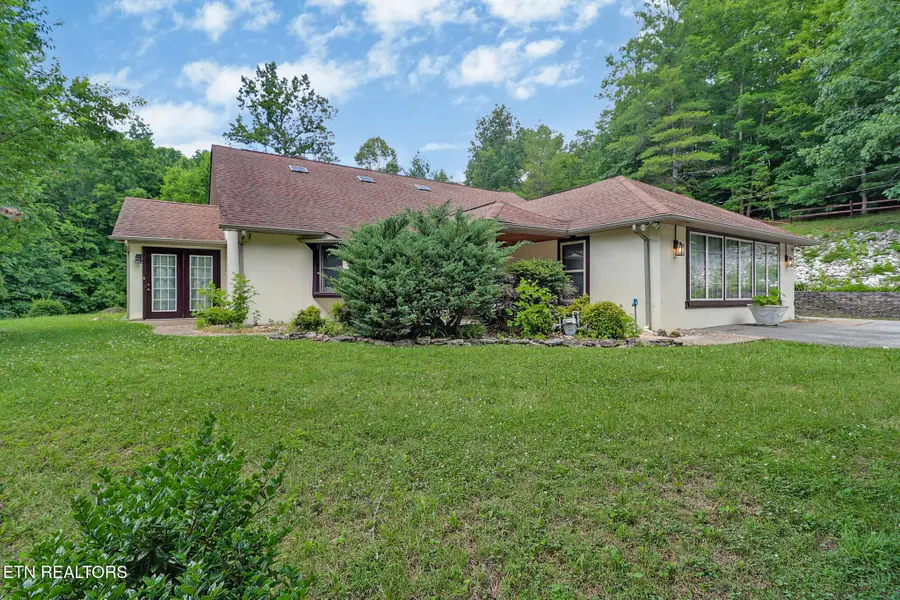 395 Ashley Lane, Oneida, TN 37841 - #3
