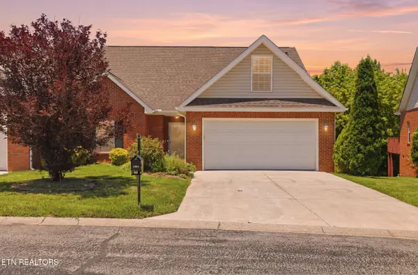 4609 Oak Meadow Way #33, Knoxville, TN 37918