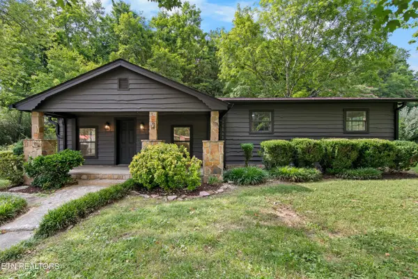 1729 W Brushy Valley Drive, Powell, TN 37849