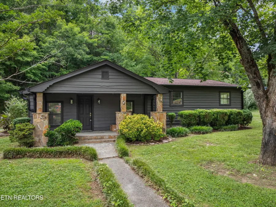 1729 W Brushy Valley Drive, Powell, TN 37849 - #2