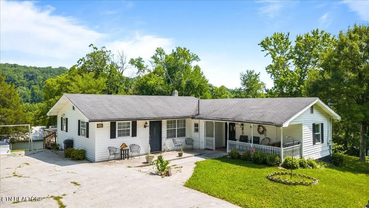 509 W Prospect St, Lafollette, TN 37766 - #1