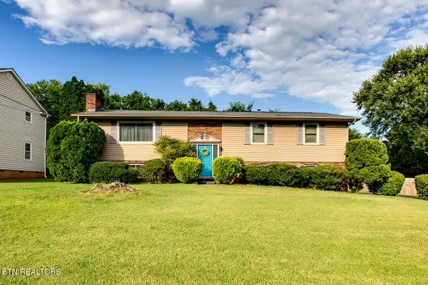 608 Fernwood Rd, Knoxville, TN 37923