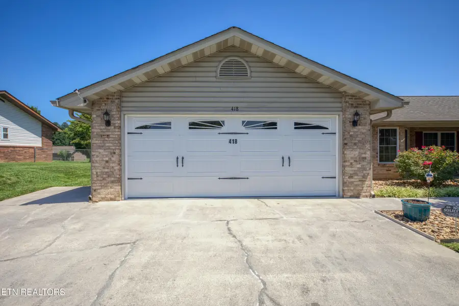 418 Woods View Circle, Kodak, TN 37764 - #3