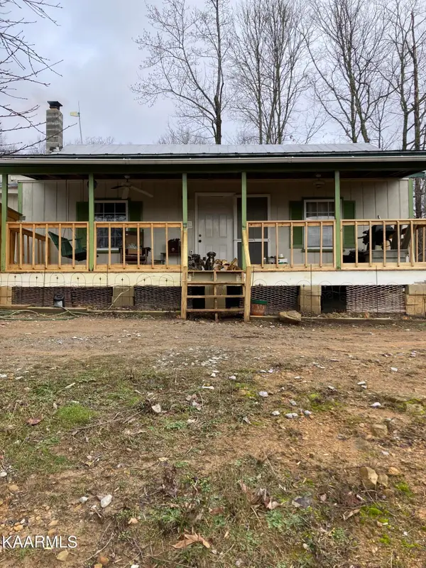 5271 Vardy Blackwater Rd, Sneedville, TN 37869