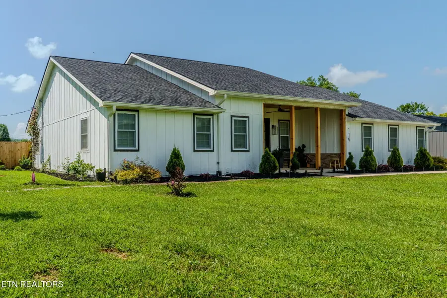 114 Eldon Justice Rd, Oliver Springs, TN 37840 - #2