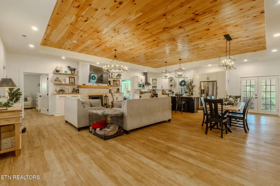 114 Eldon Justice Rd, Oliver Springs, TN 37840 - #3