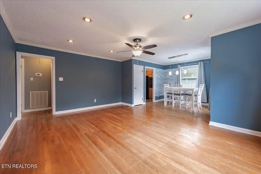 2104 N Park Blvd, Knoxville, TN 37917 - #3