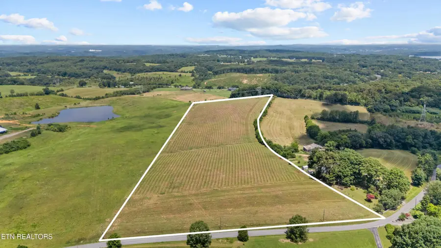 7883 Davis Ferry Rd, Loudon, TN 37774 - #2