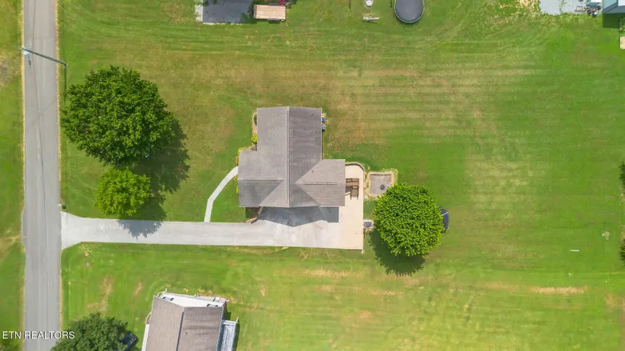 512 Oxford Rd, Jefferson City, TN 37760 - #3