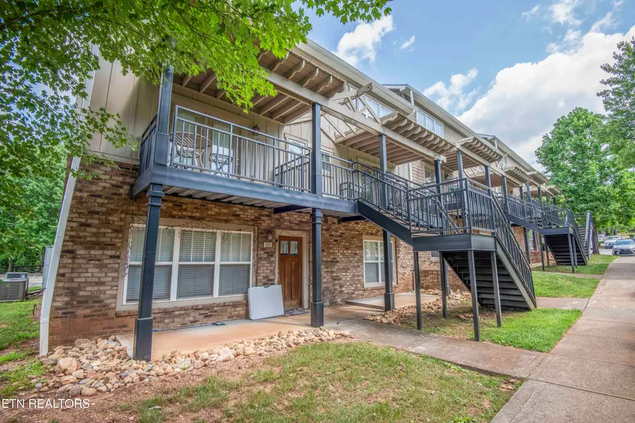 3940 Cherokee Woods Way #201, Knoxville, TN 37920 - #2