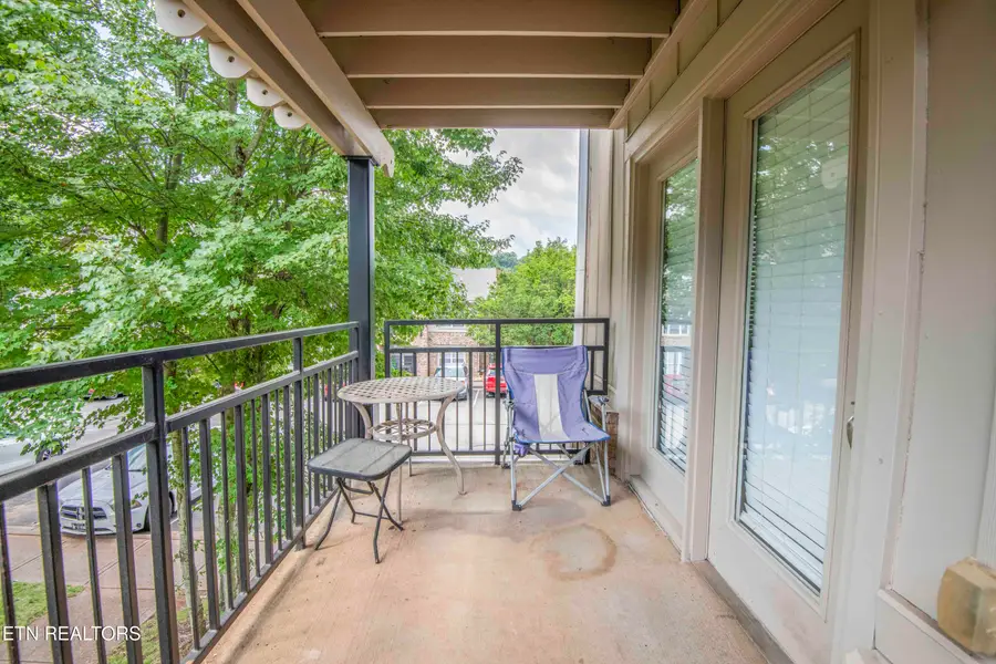 3940 Cherokee Woods Way #201, Knoxville, TN 37920 - #3
