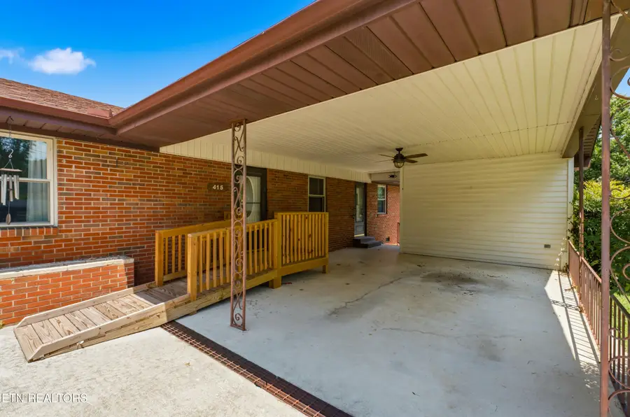 415 Woodland Drive, Clinton, TN 37716 - #2
