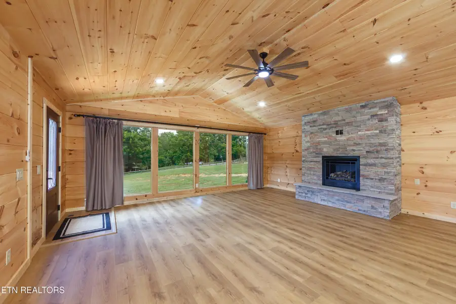 1519 Indian Warpath Rd, Sevierville, TN 37876 - #3