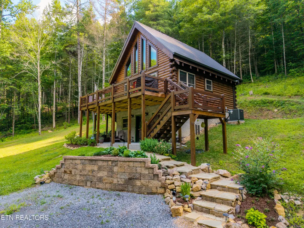3336 Waldens Creek Rd, Sevierville, TN 37862 - #1