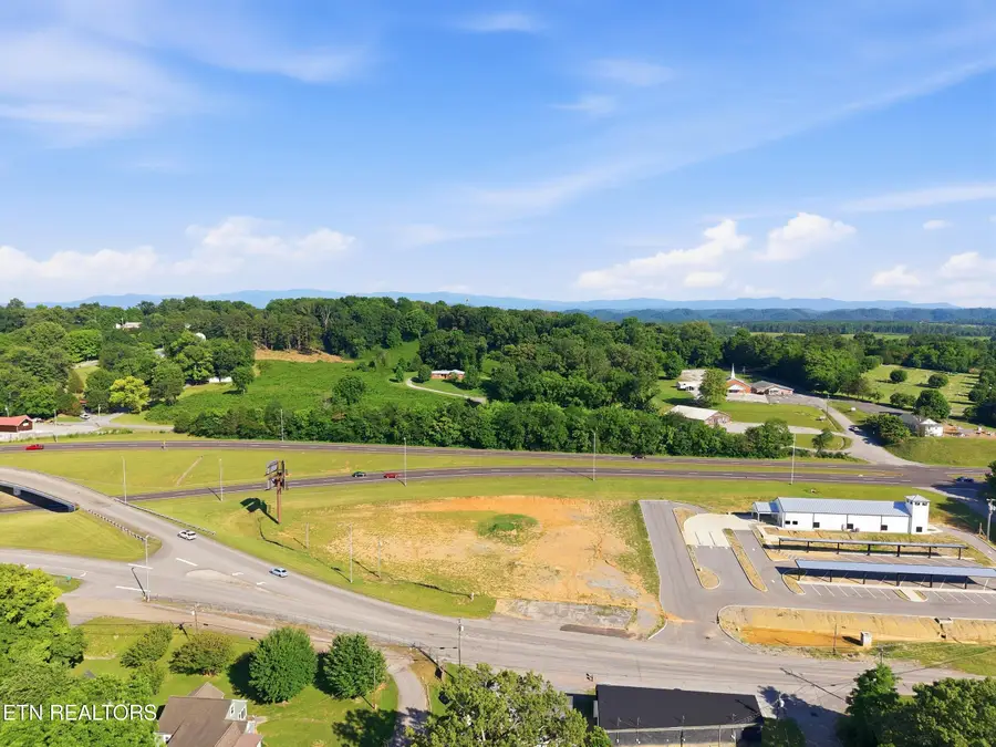 101 Warren St, Madisonville, TN 37354 - #3
