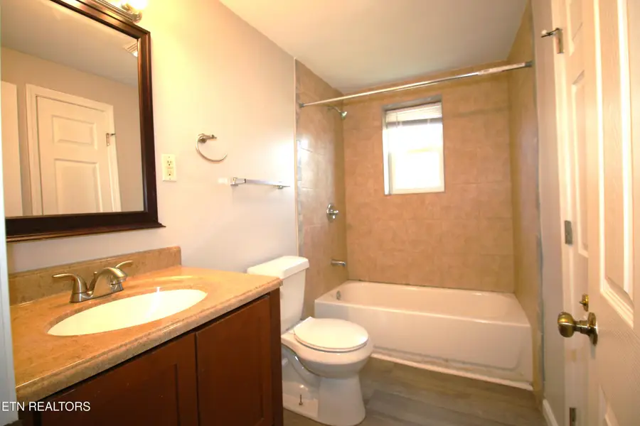 2108 Mitchell St, Knoxville, TN 37917 - #3