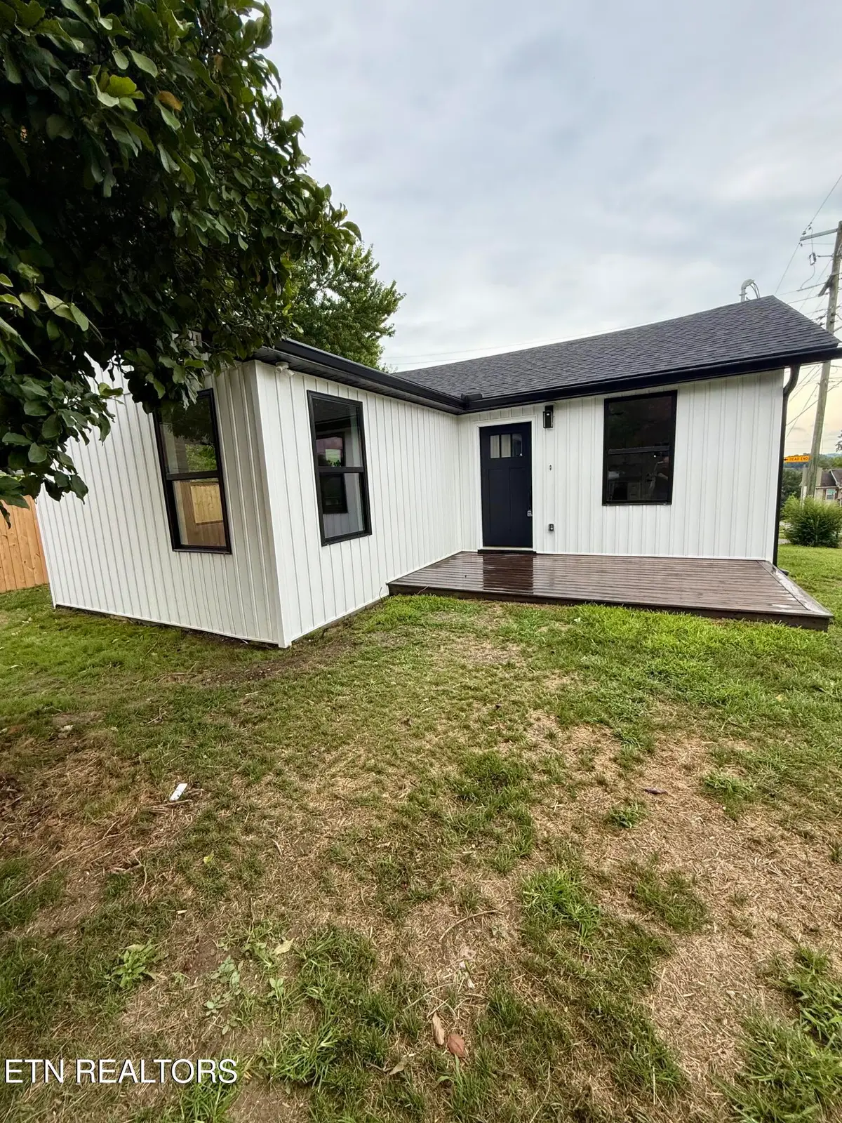 2400 Mccroskey Ave, Knoxville, TN 37917 - #1
