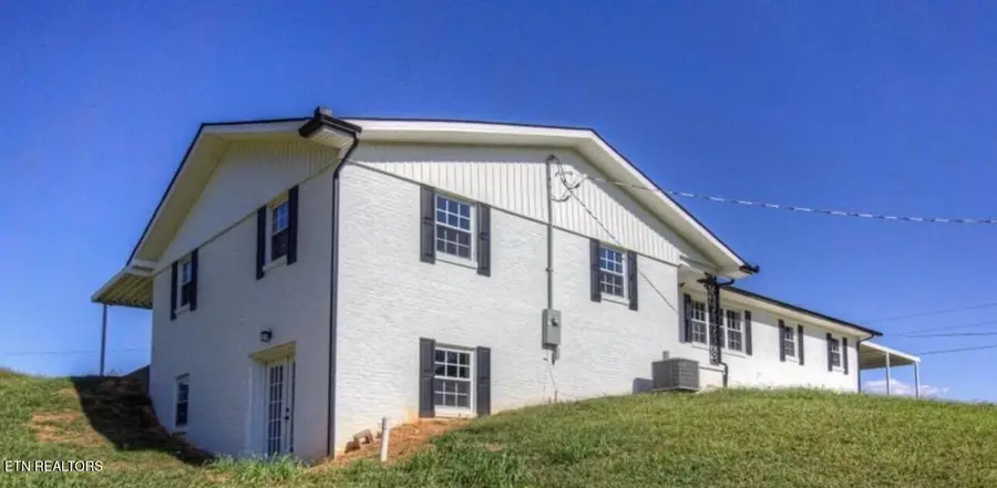 541 Wani Village Rd, Rutledge, TN 37861 - #2