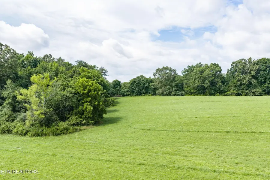 6388 Chestnut Hill Rd, Crossville, TN 38571 - #3