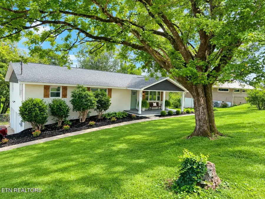 403 Hickory St, Clinton, TN 37716 - #2