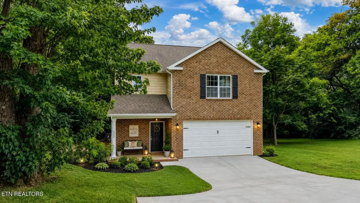 327 Brown School Rd, Maryville, TN 37804 - #1