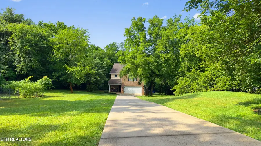 327 Brown School Rd, Maryville, TN 37804 - #3