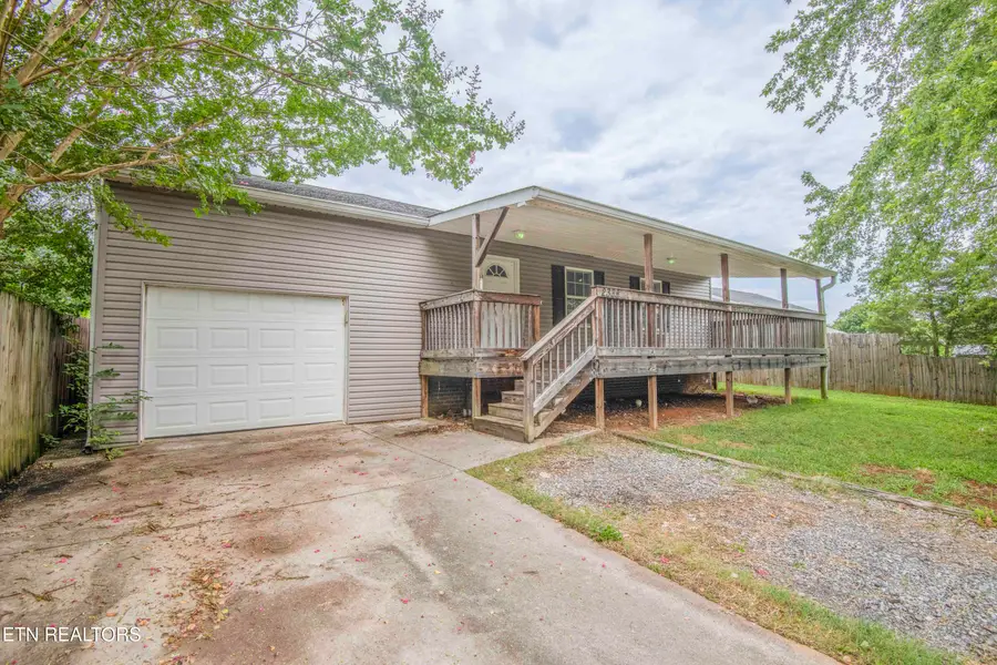 2335 Grove St, Maryville, TN 37804 - #2