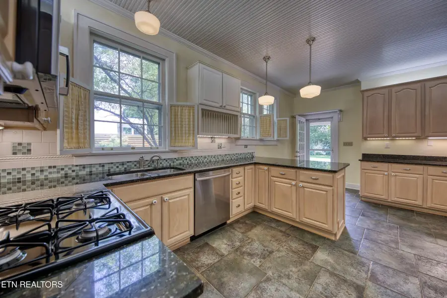 918 Windgate St, Knoxville, TN 37919 - #2