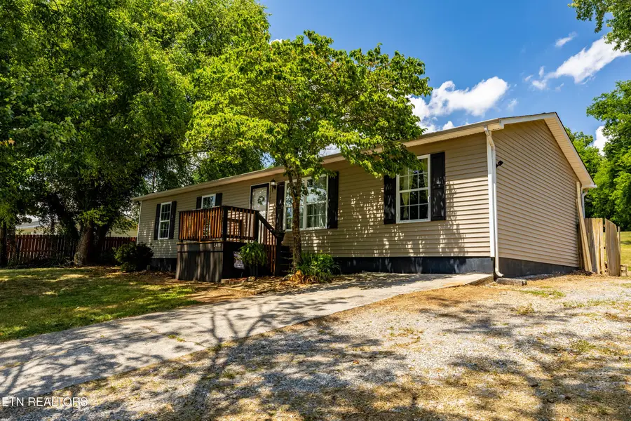 3418 Big Springs Ridge Rd, Friendsville, TN 37737 - #2