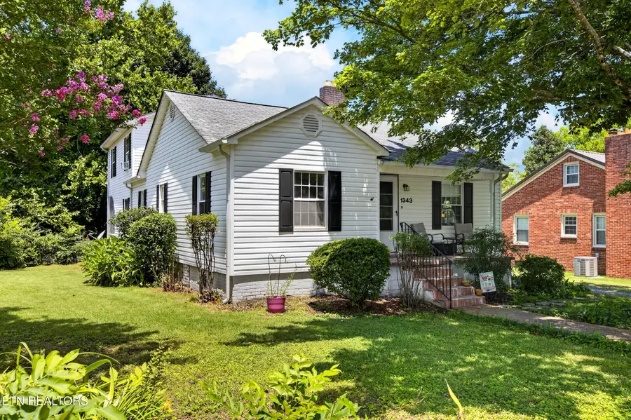 1343 NW Brown Ave, Cleveland, TN 37311 - #2
