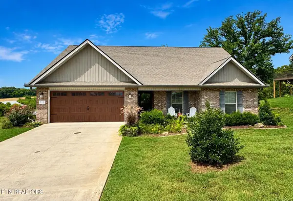 215 Montgomery Farms Drive, Friendsville, TN 37737