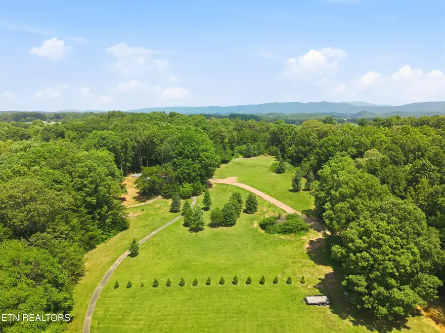 102 Vaden Rd, Maryville, TN 37801 - #2