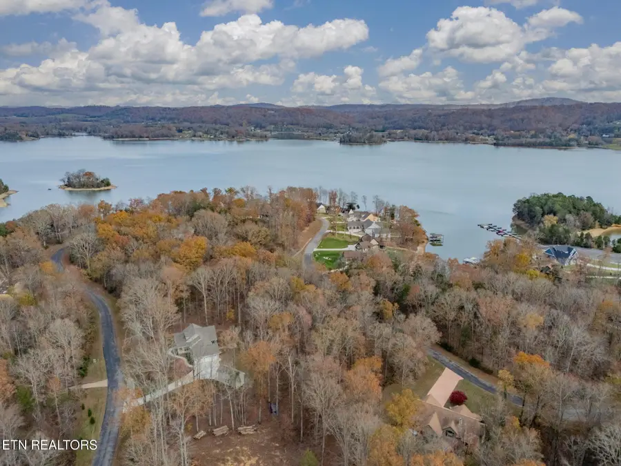 212 E Shore Drive, Rockwood, TN 37854 - #3