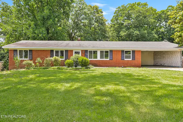 1719 Woodhaven Drive, Knoxville, TN 37914