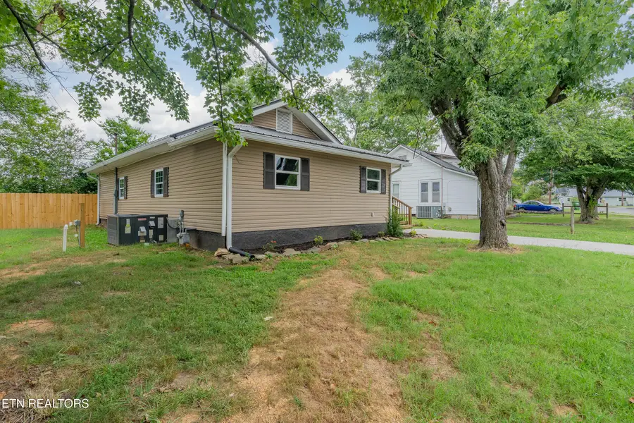 412 Rule St, Maryville, TN 37804 - #2