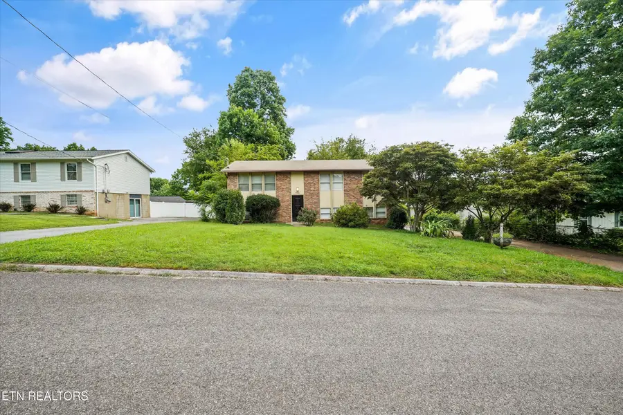 5501 Malmsbury Rd, Knoxville, TN 37921 - #2
