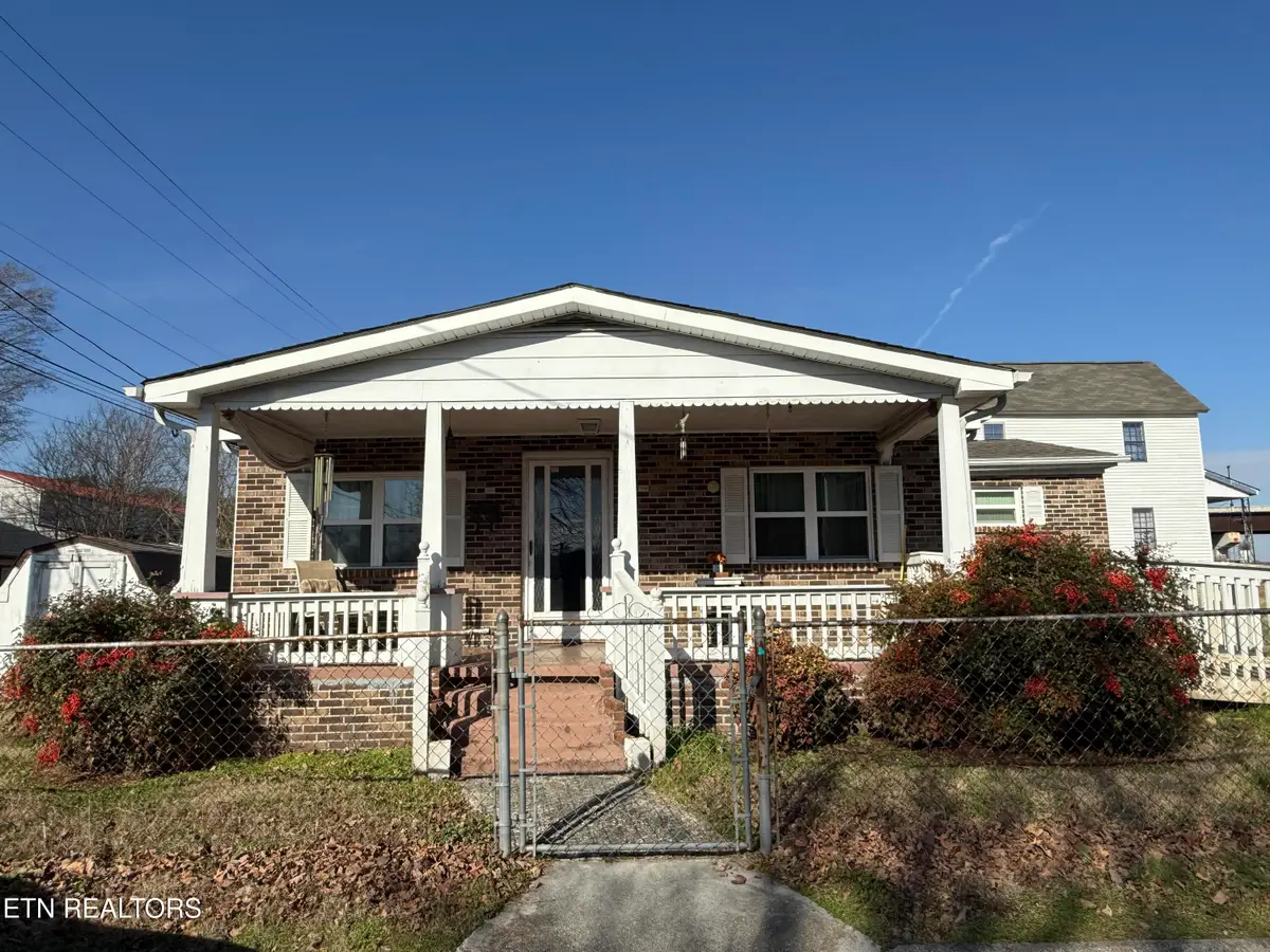 100 Church St, Loudon, TN 37774 - #1