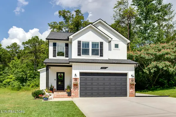 200 Creek Stone Lane, Knoxville, TN 37924