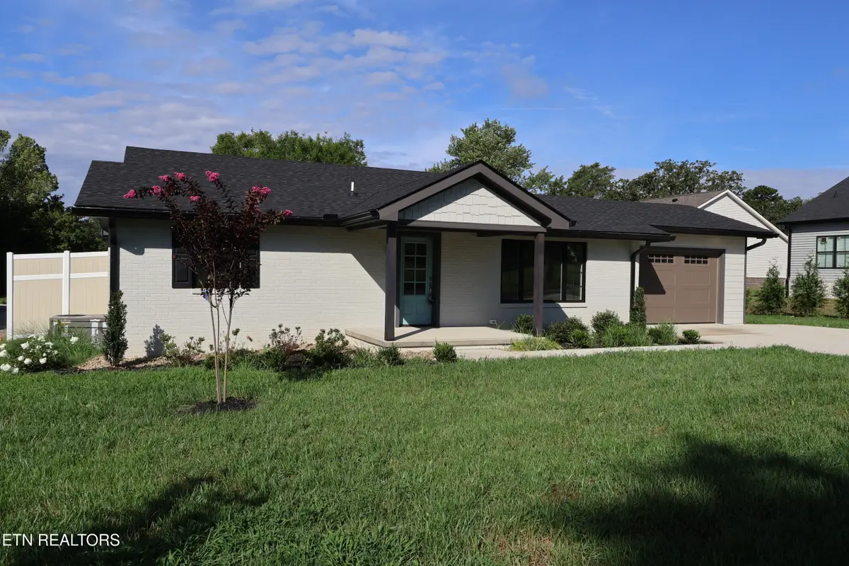203 Martin St, Kingston, TN 37763 - #1