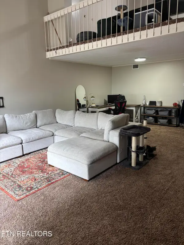 503 Canberra Drive #D2, Knoxville, TN 37923